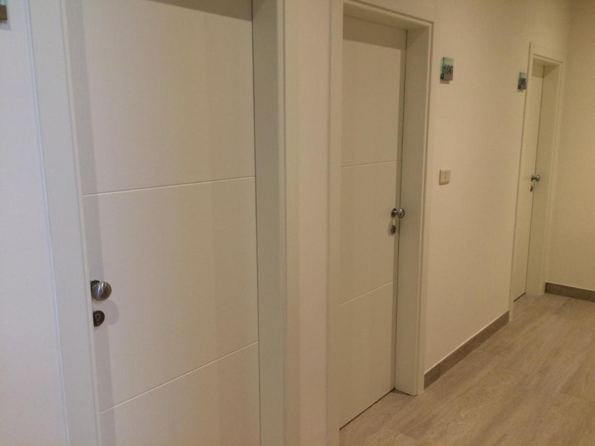 Hotel Pigalle Riccione Exterior foto